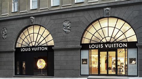 Loja Louis Vuitton Kyiv, Ucrânia.